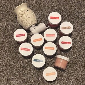 Scentsy Wax Melts Collection with Warmer - Red, Orange, Cream